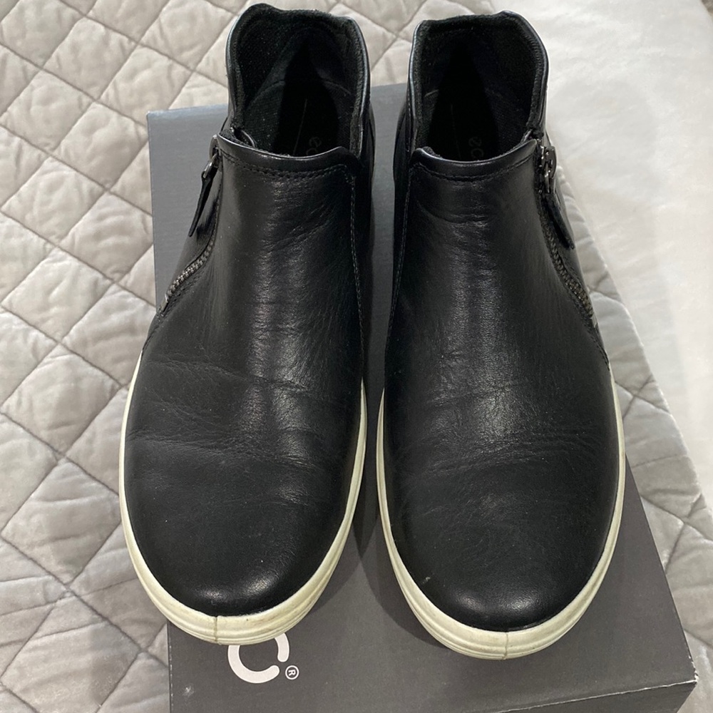 Ecco black booties